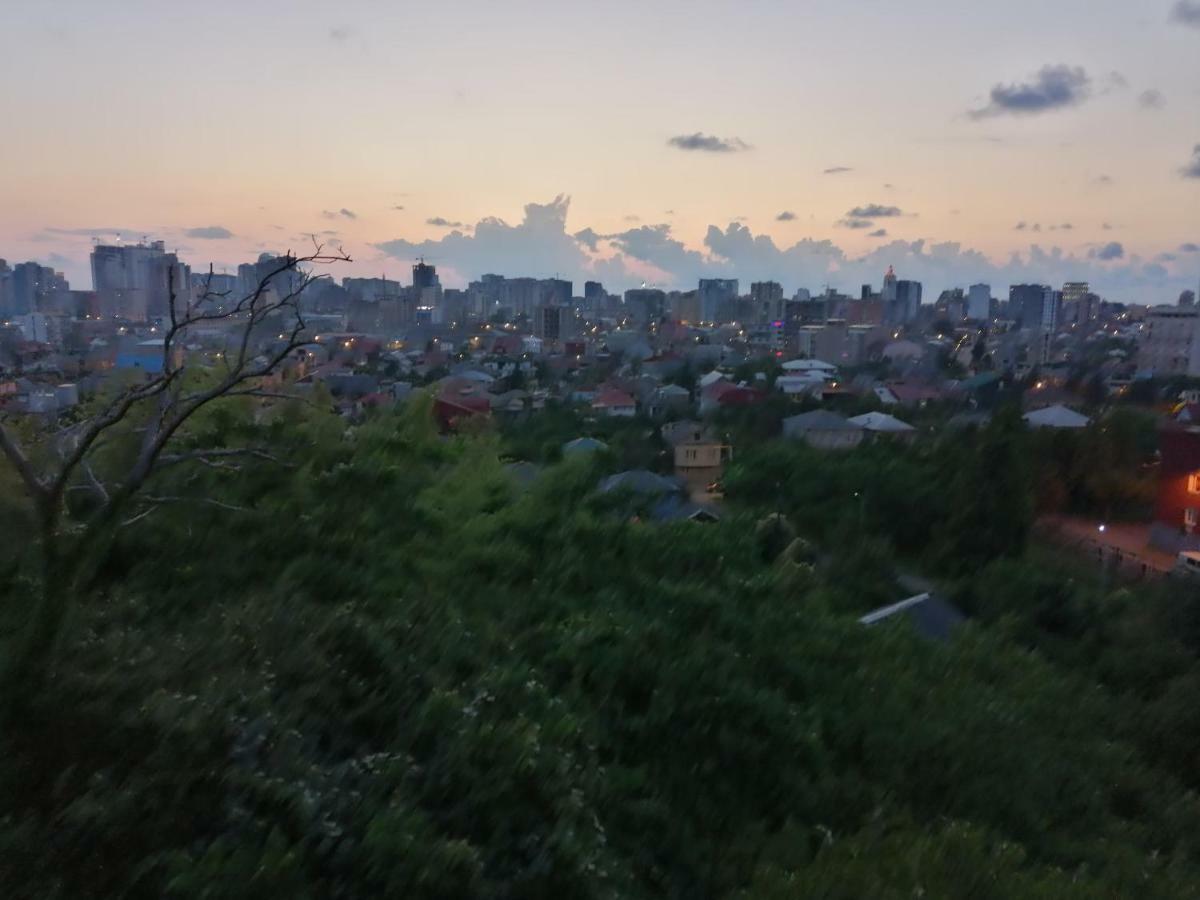 Деревянный Котеж The 1 С Выдом На Город Batumi Esterno foto